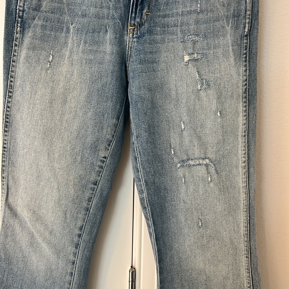 AMO Jeans - Picture 3 of 5